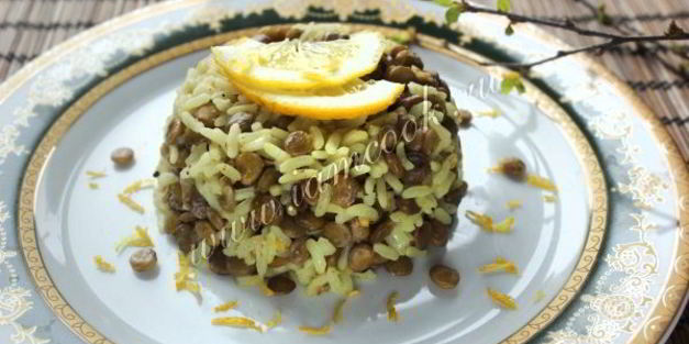 лимонный рис, жареный с чечевицей