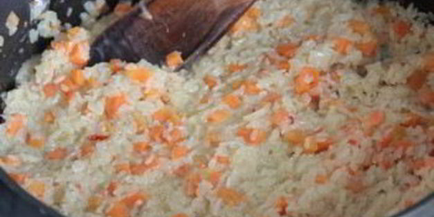 острый рис в кокосовом молоке