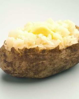 Печеный картофель половинками