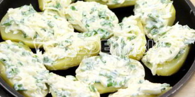 печеный картофель в духовке