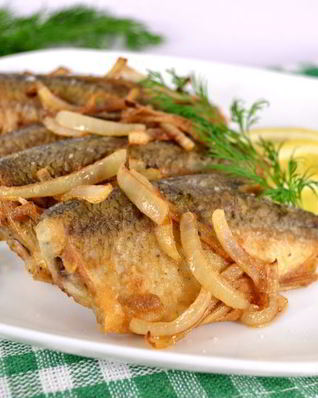 Подлещики жареные с луком