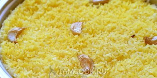 рис на сковороде