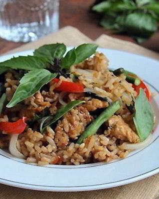 Рис по-тайски с овощами