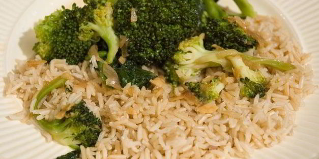 рис с брокколи по-китайски