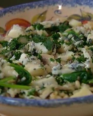 Рис с горгонзолой, шампиньонами и шпинатом