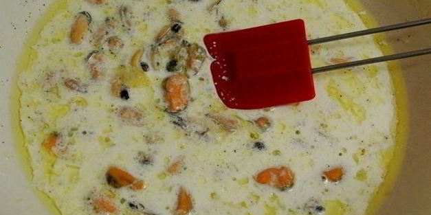 рис с мидиями в соусе