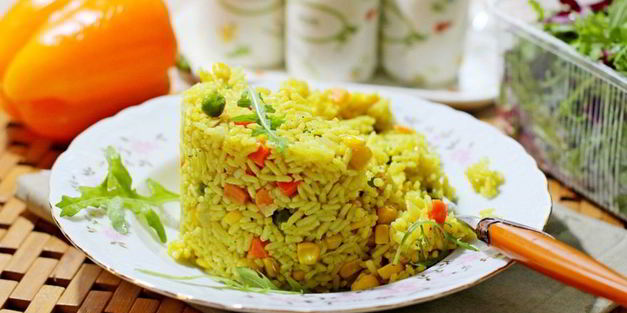 рис с овощами и карри