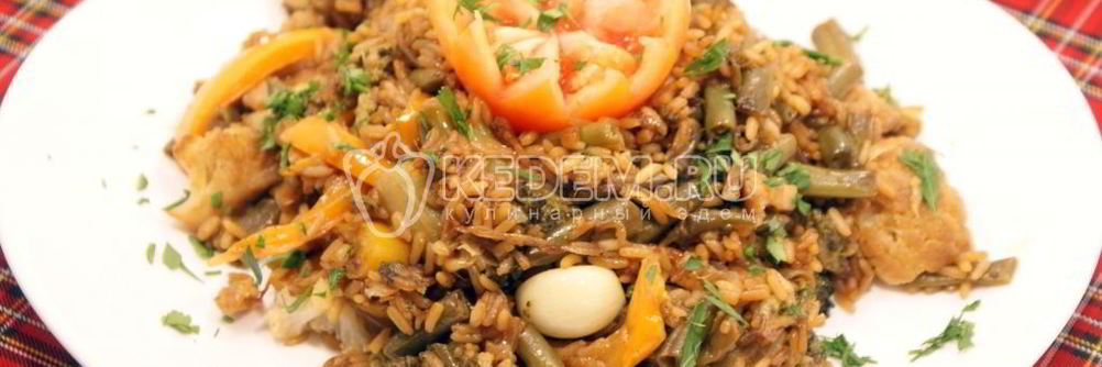 Рис с овощами и соевым соусом