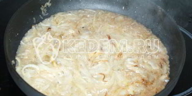 рис с овощами и соевым соусом