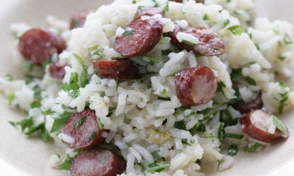Рецепт риса с сельдереема и острыми колбасками