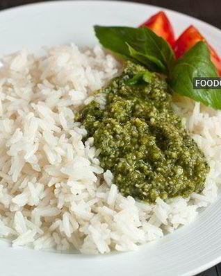 Рис с соусом песто