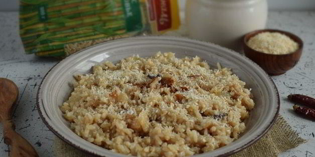 рис с тамариндом и кокосовой стружкой