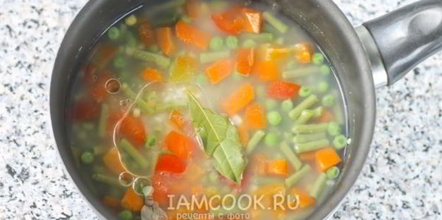 рис с замороженными овощами