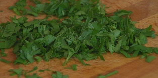 рис с зеленью и орехами