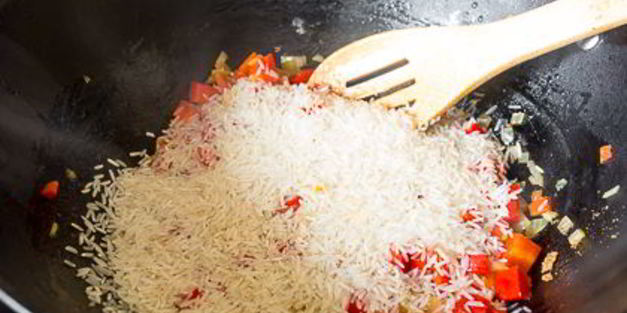 рис со сладким перцем и фасолью