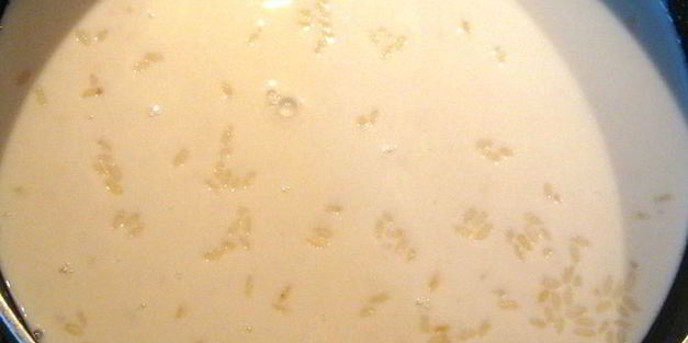 рис, сваренный в молоке