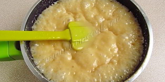 сливочно-медовый ирис пчелка