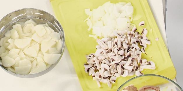 жареная картошка с шампиньонами