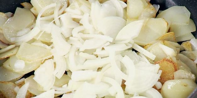 жареная картошка с шампиньонами