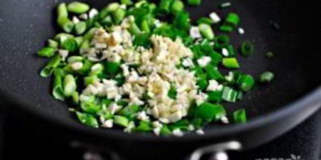 жареный рис с соевым соусом