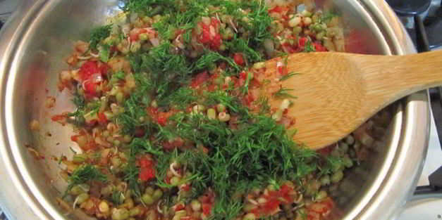 золотистый рис с паштетом из маша