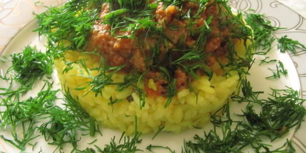 золотистый рис с паштетом из маша