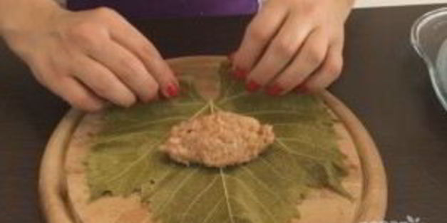 голубцы в виноградных листьях