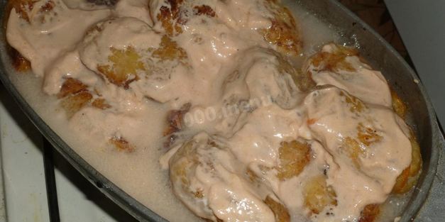 ленивые голубцы с рисом капустой и фаршем в кастрюле