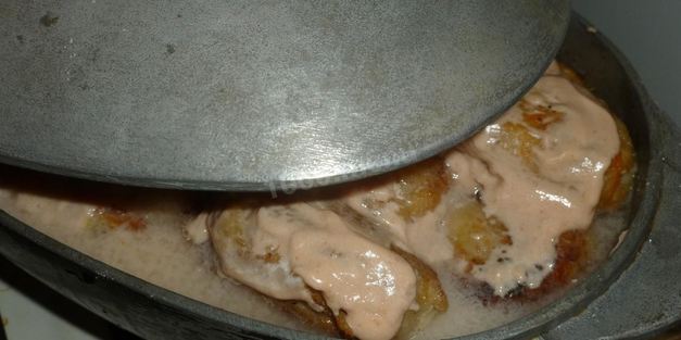 ленивые голубцы с рисом капустой и фаршем в кастрюле