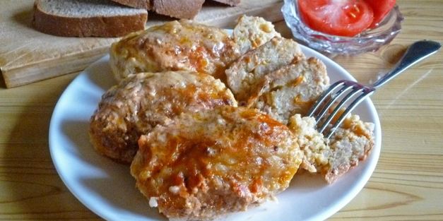 ленивые голубцы с рисом капустой и фаршем в кастрюле