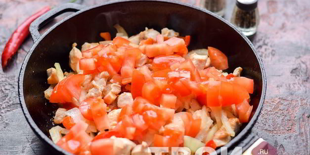 гречневая лапша с курицей и овощами