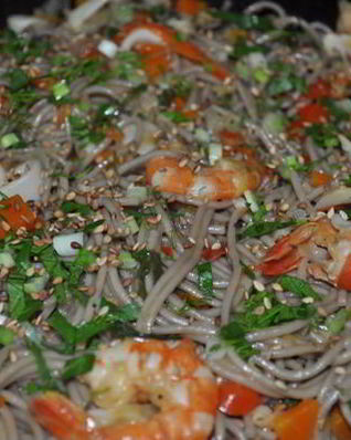 Гречневая лапша с морепродуктами