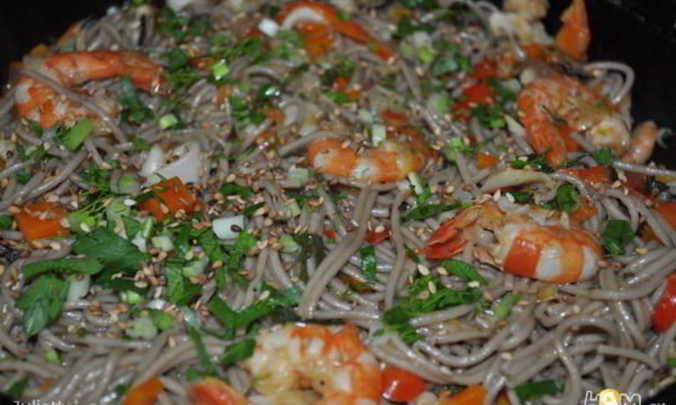 Рецепт гречневая лапша с морепродуктами