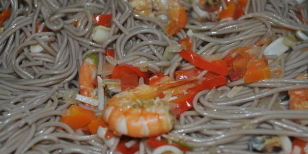 гречневая лапша с морепродуктами