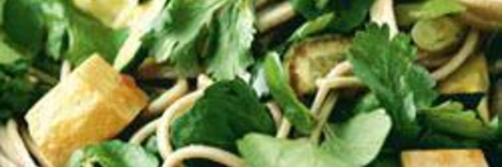 Гречневая лапша с овощами и тофу