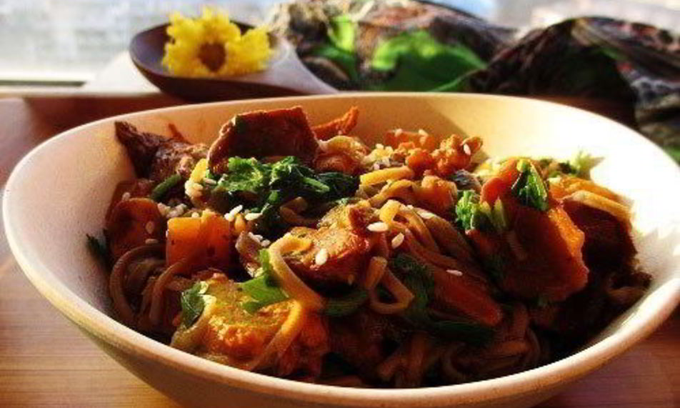 Рецепт гречневая лапша с тыквой, лисичками и курицей