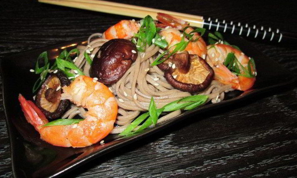 Рецепт гречневая лапша соба с грибами и креветками