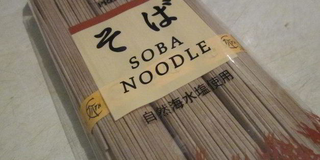 гречневая лапша соба с грибами и креветками