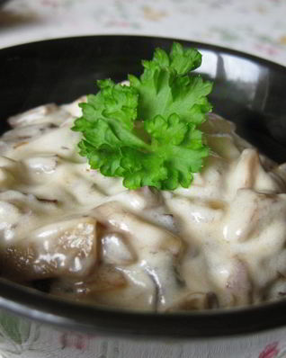 Шампиньоны со сметаной