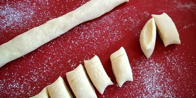 итальянские трехцветные ньокки — картофельные клецки