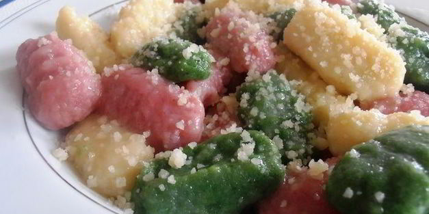 итальянские трехцветные ньокки — картофельные клецки