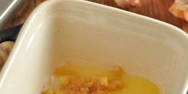 картофельное пюре с печеным чесноком и петрушкой