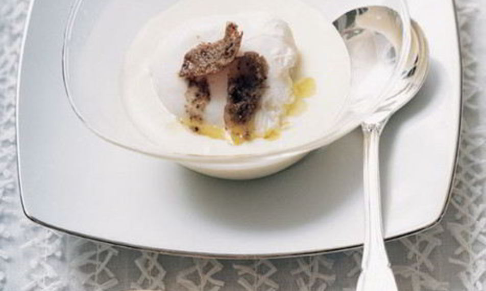 Рецепт картофельное пюре с яйцами пашот и белым трюфелем