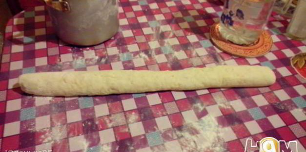 картофельные клецки в соусе с луком-пореем