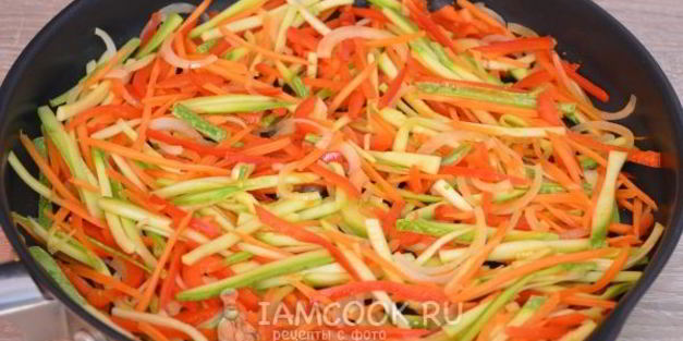 китайская лапша с овощами