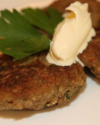 Котлетки из гречки с грибами и петрушкой