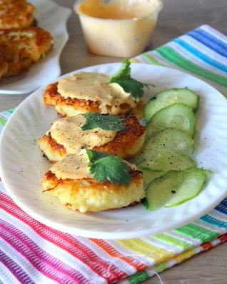 Котлетки из картофеля с соусом из тунца