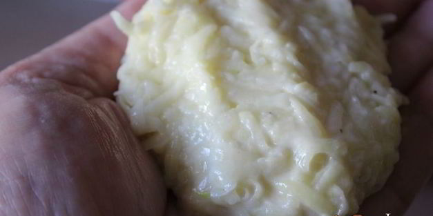 котлетки из картофеля с соусом из тунца