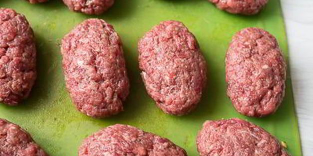 котлеты из говядины с черносливом и орехами