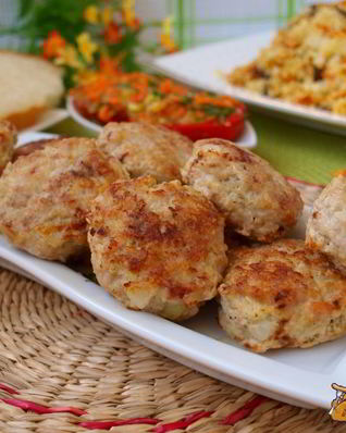 Котлеты из индюшиного фарша с кус-кусом